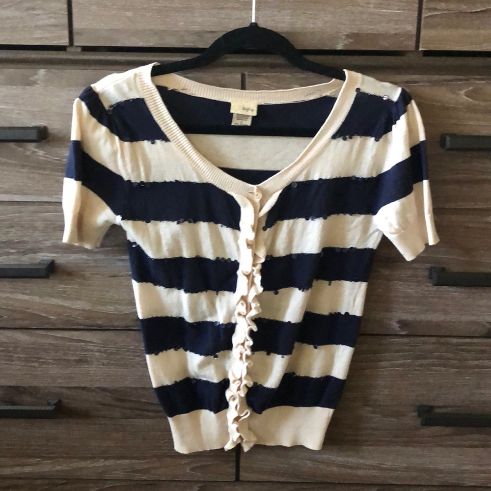 Cardigan sweater